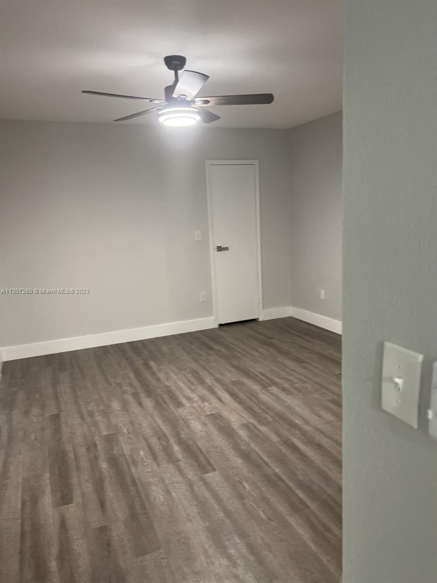 MIAMI LAKES LOCH LOMOND E - Residential