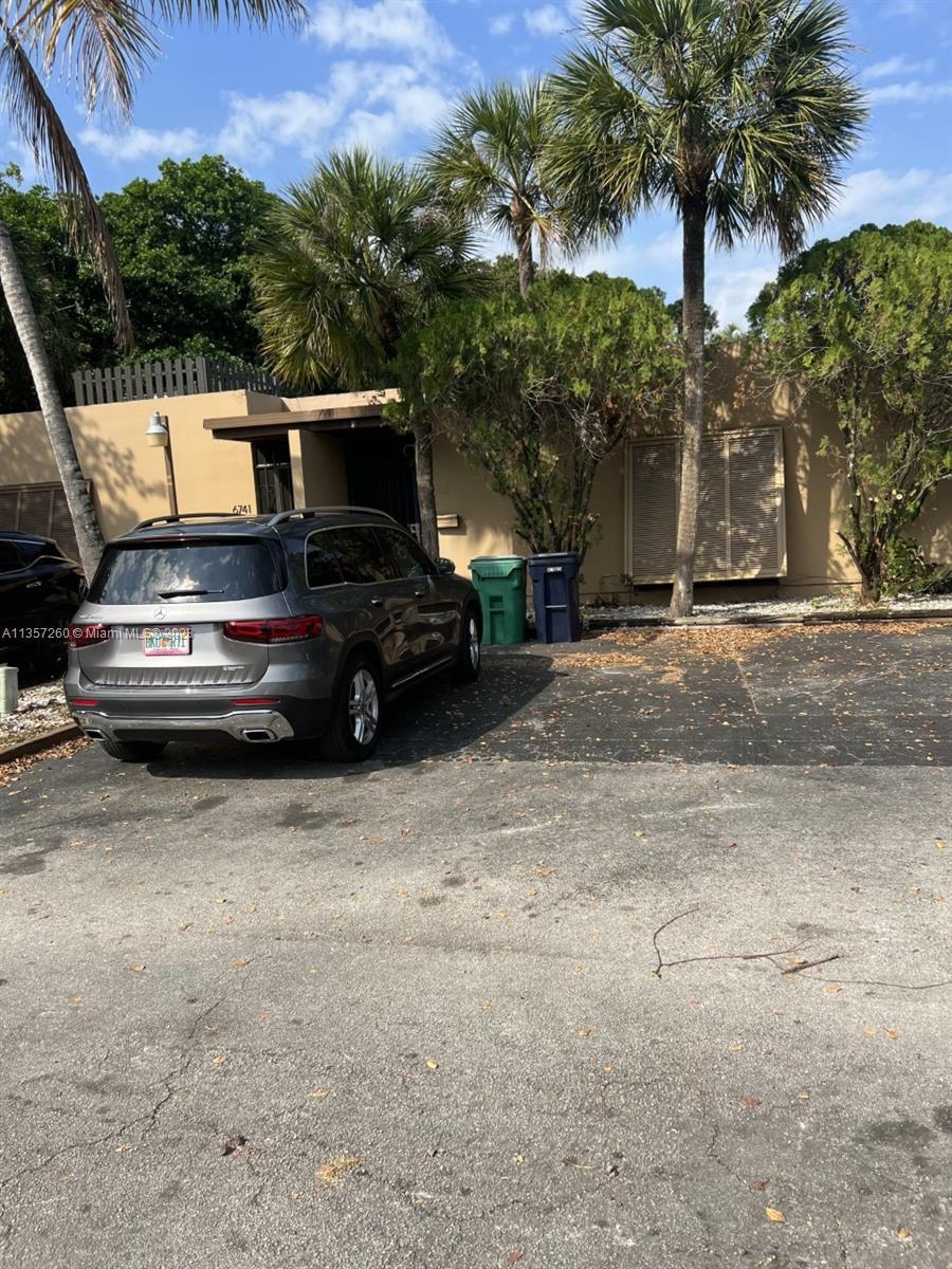 MIAMI LAKES LOCH LOMOND E - Residential