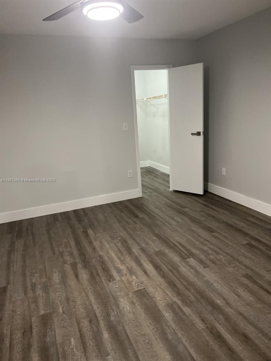 MIAMI LAKES LOCH LOMOND E - Residential