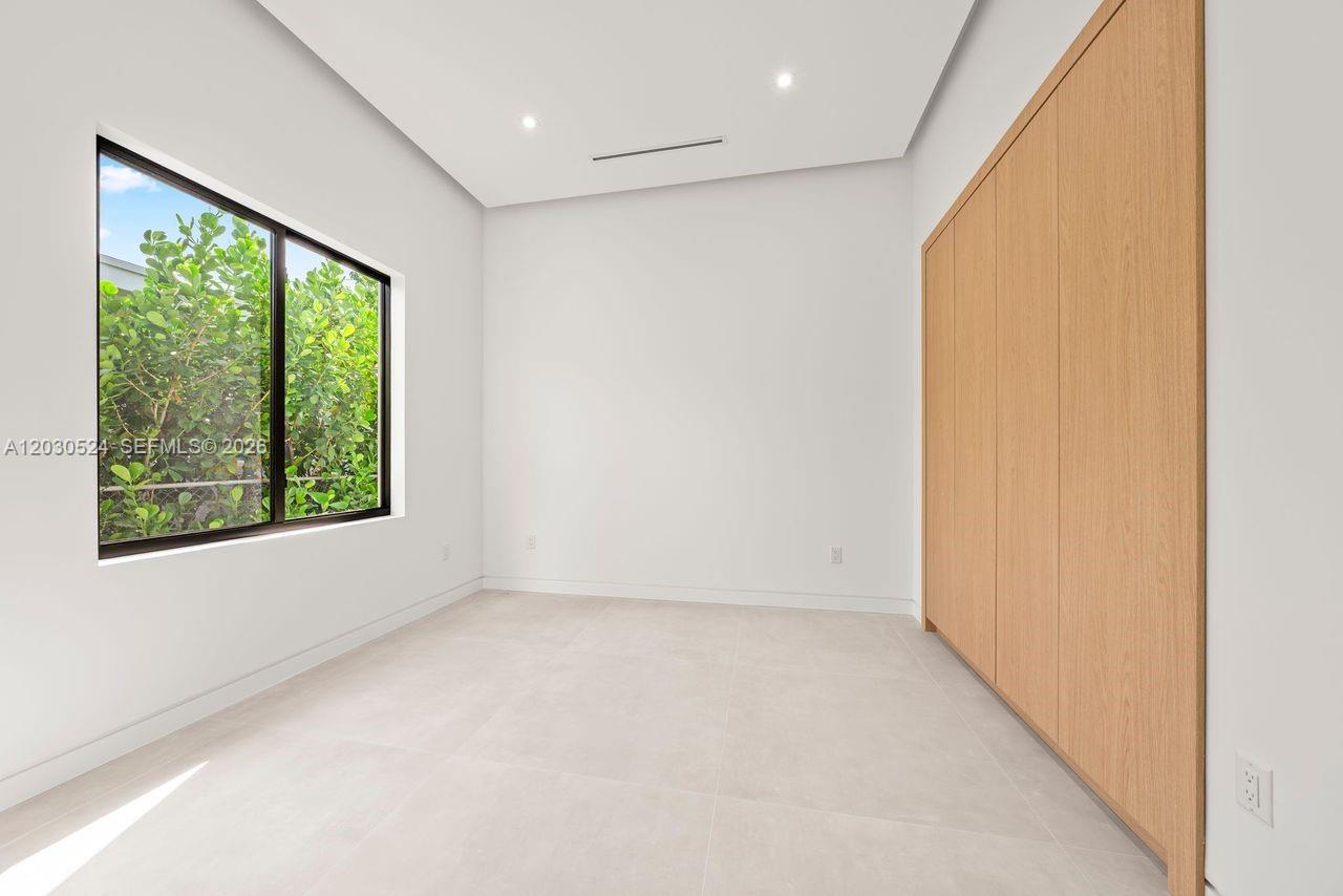CORAL GATE SEC B - Residential