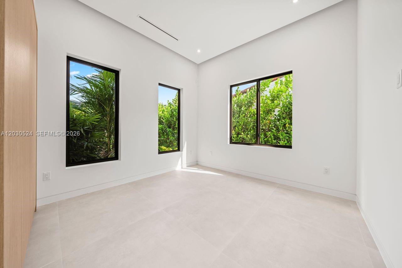 CORAL GATE SEC B - Residential