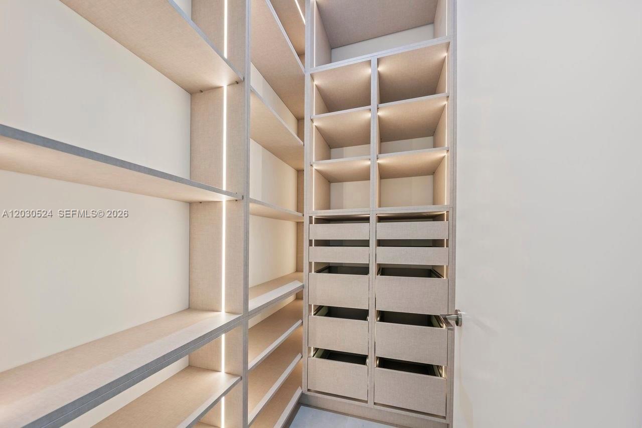 CORAL GATE SEC B - Residential