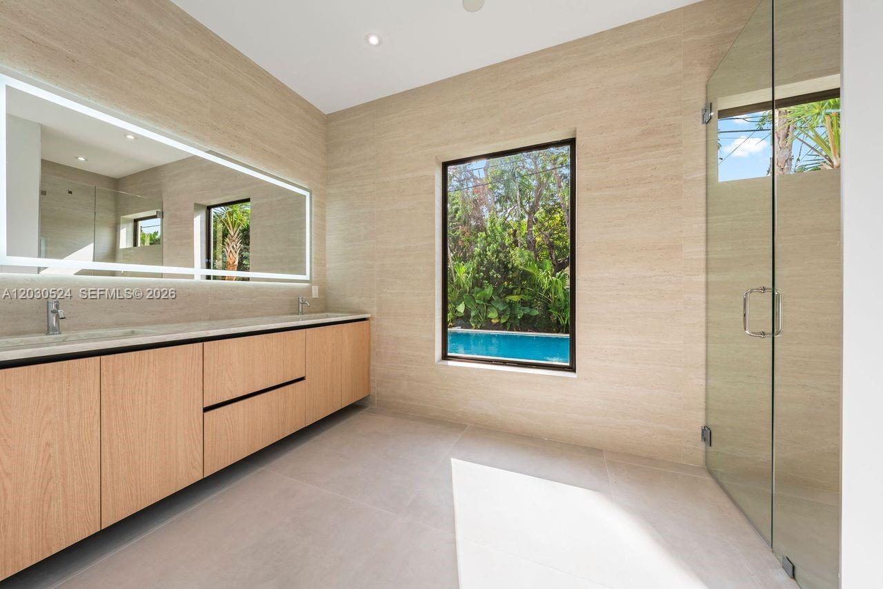 CORAL GATE SEC B - Residential