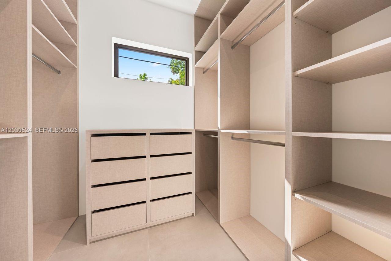 CORAL GATE SEC B - Residential