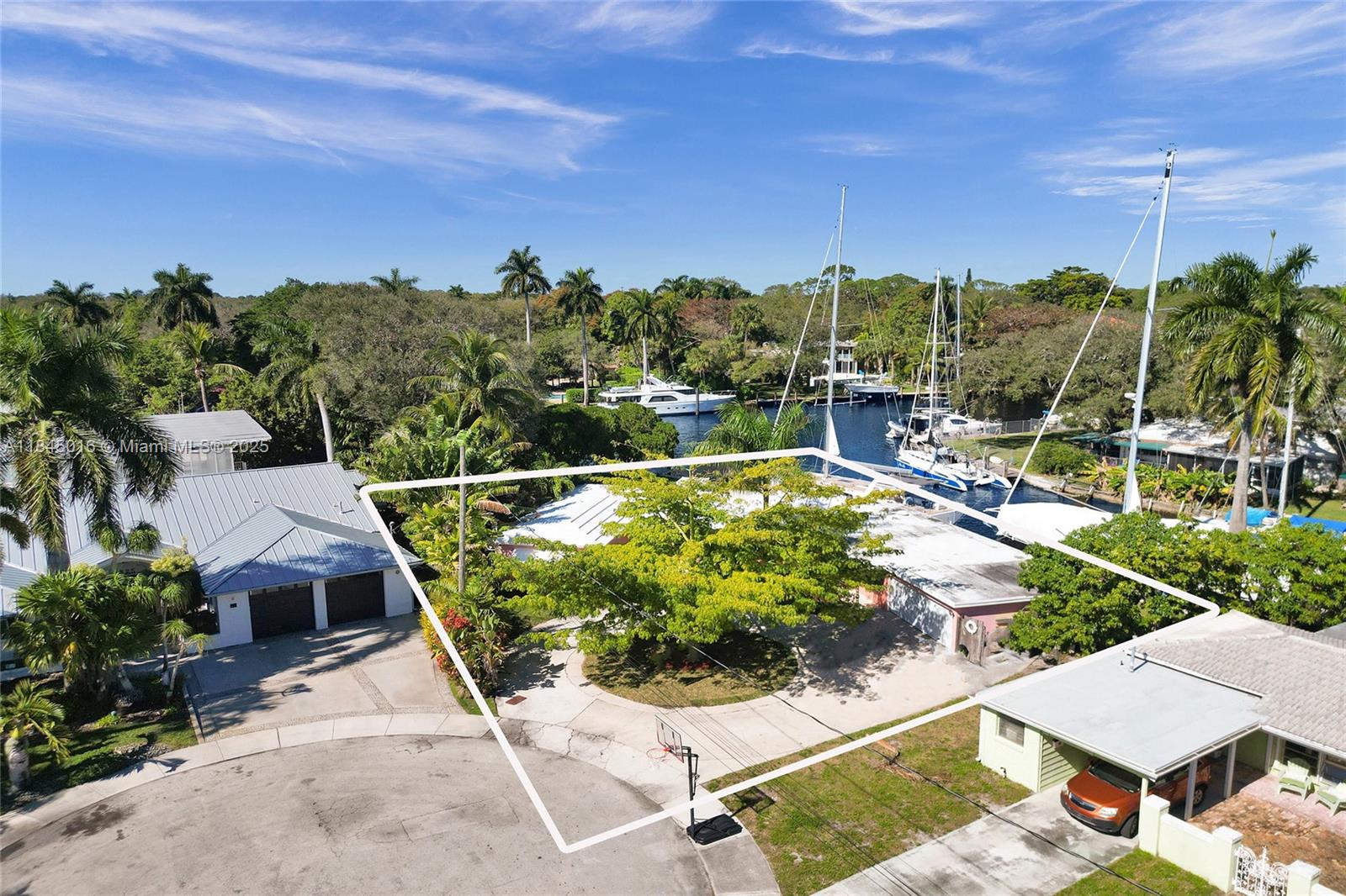 SOUTH NEW RIVER ISLES SEC - Residential