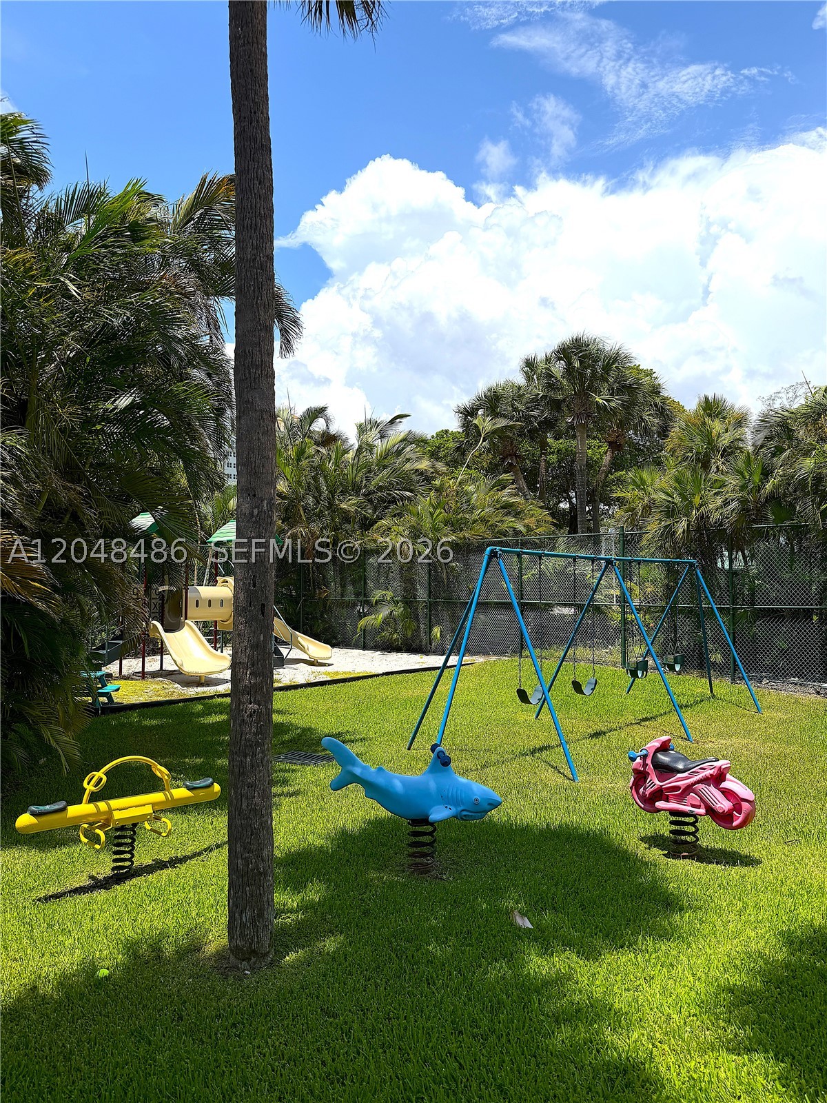 TERRACES NORTH TURNBERRY - Residential