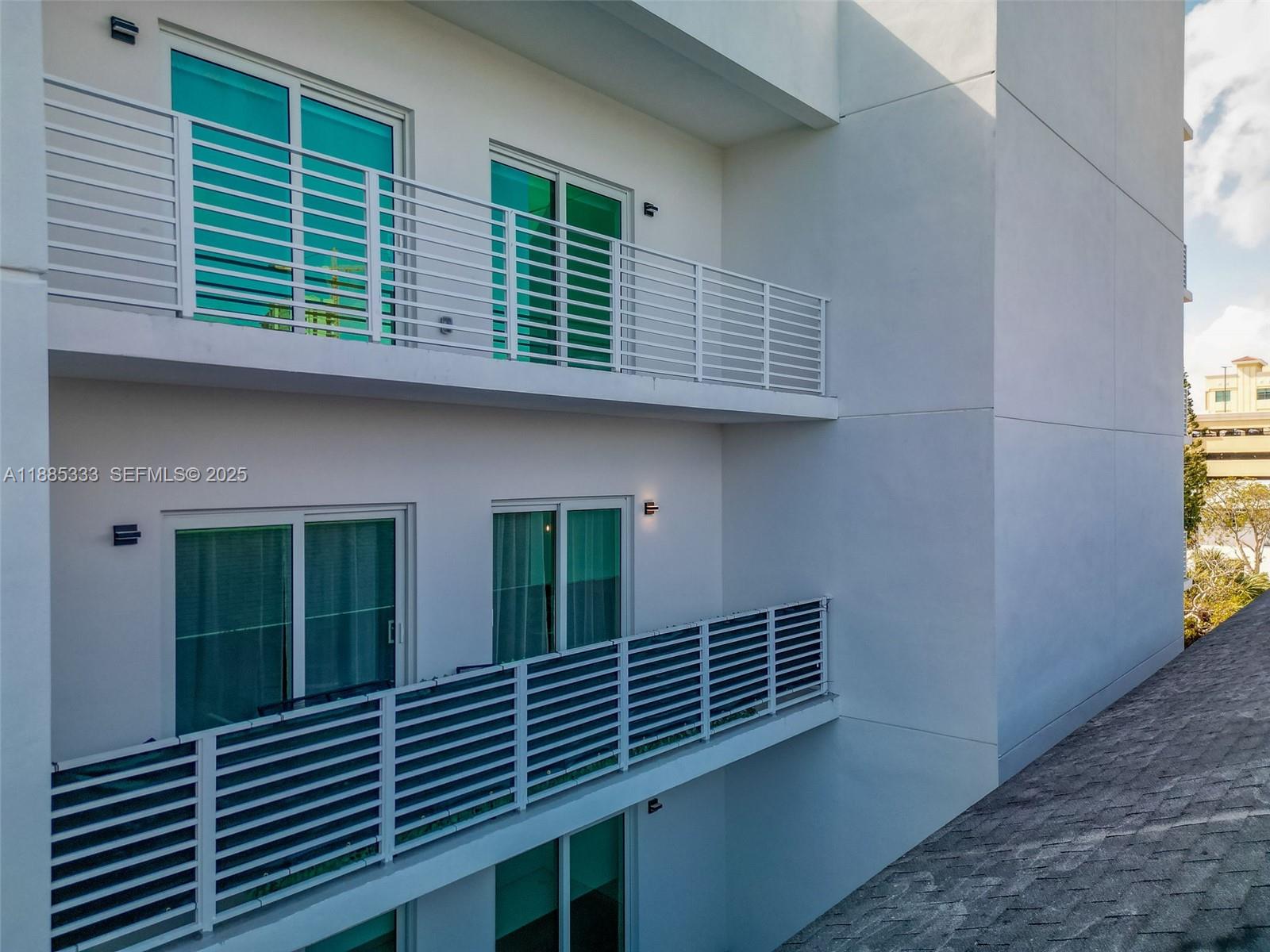 AESTHETIC APARTMENTS CONDO - Residential