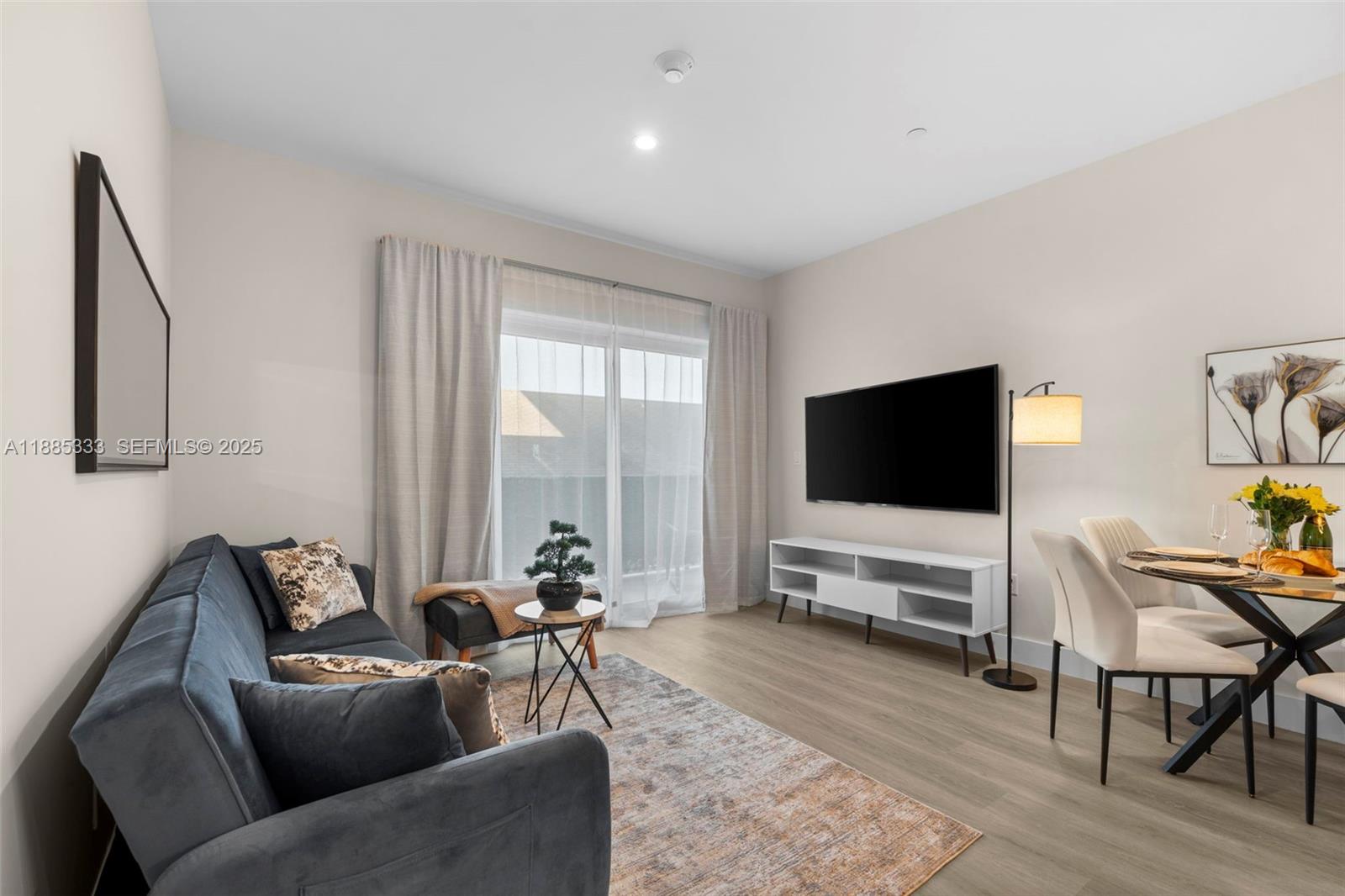 AESTHETIC APARTMENTS CONDO - Residential