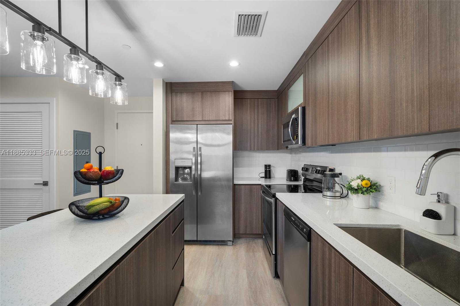 AESTHETIC APARTMENTS CONDO - Residential