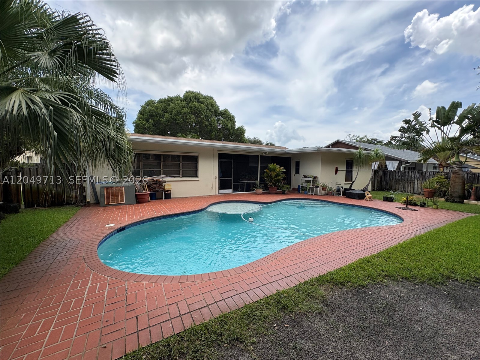 FLAMINGO GARDENS-BLACK OL - Residential