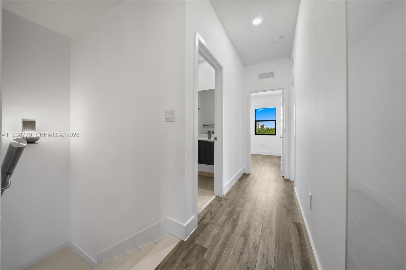 GRAND BAY SOUTH TOWNHOMES - Residential
