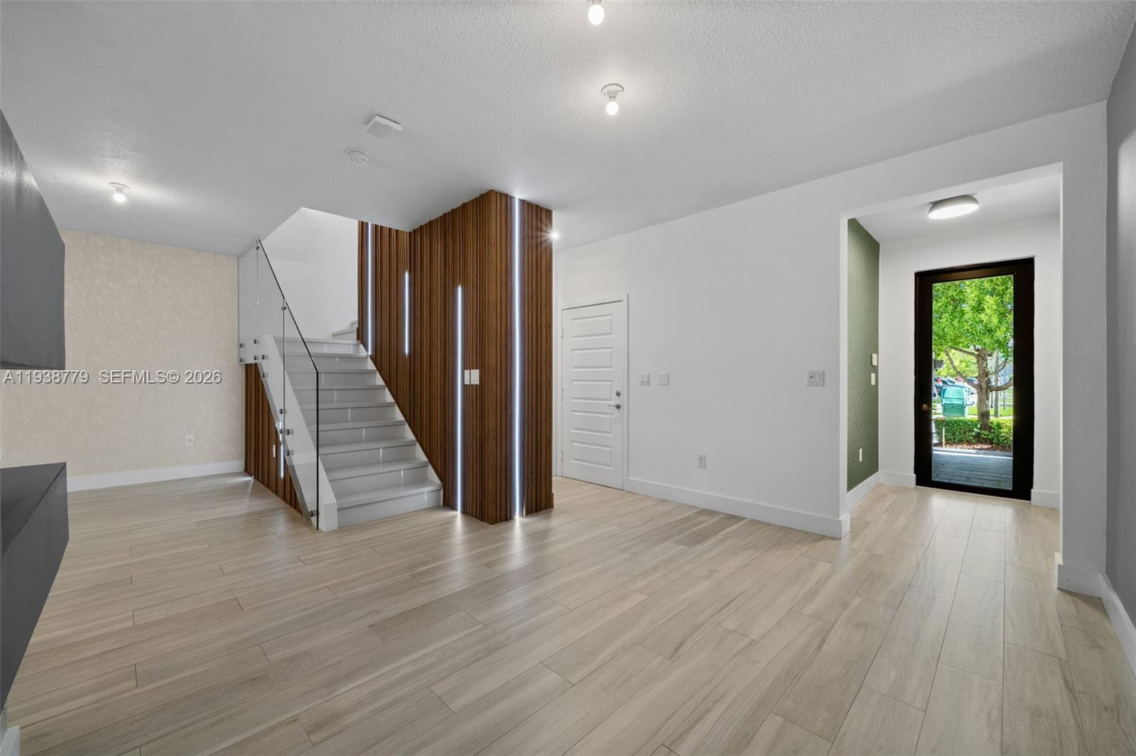 GRAND BAY SOUTH TOWNHOMES - Residential