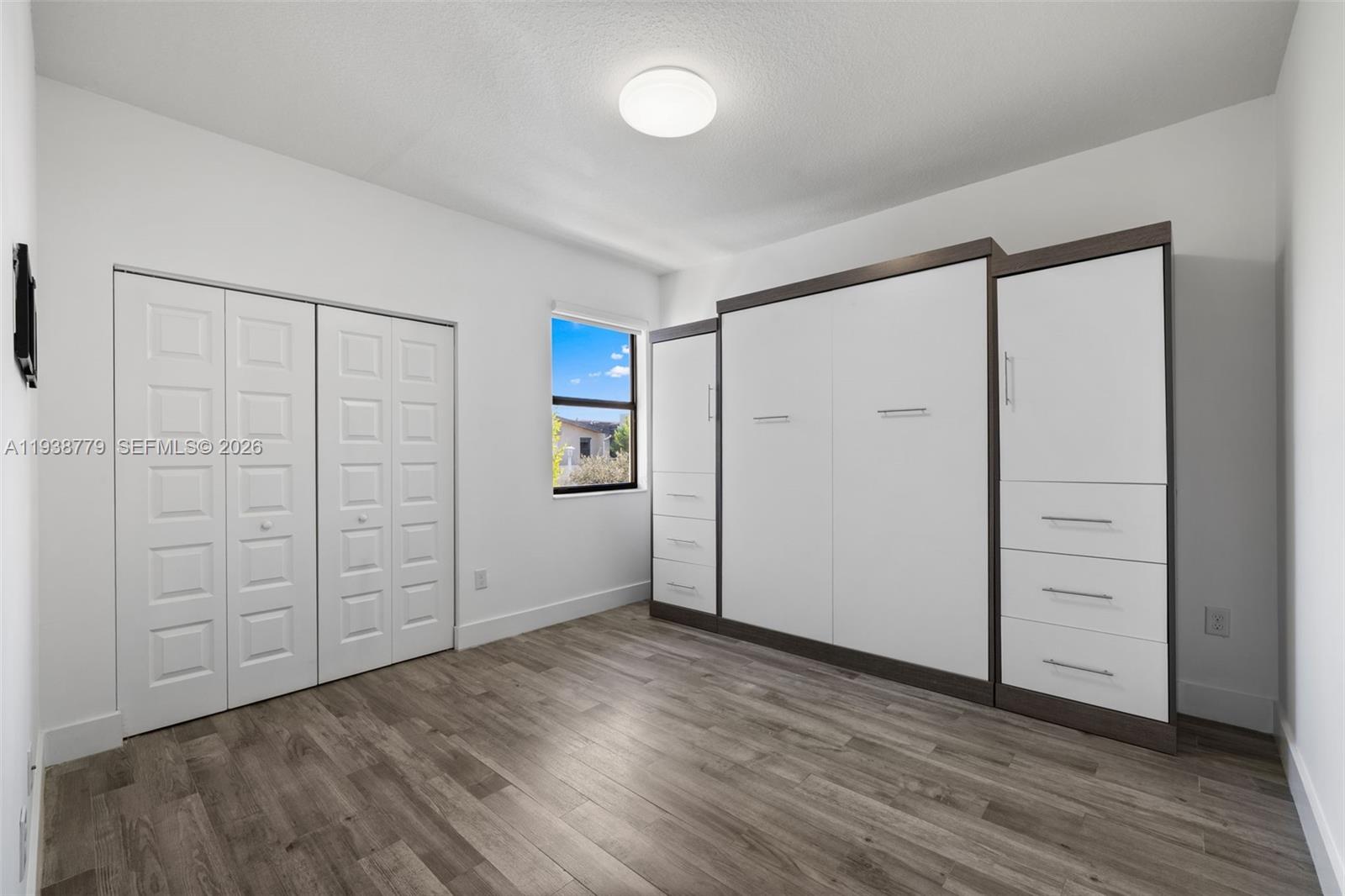 GRAND BAY SOUTH TOWNHOMES - Residential