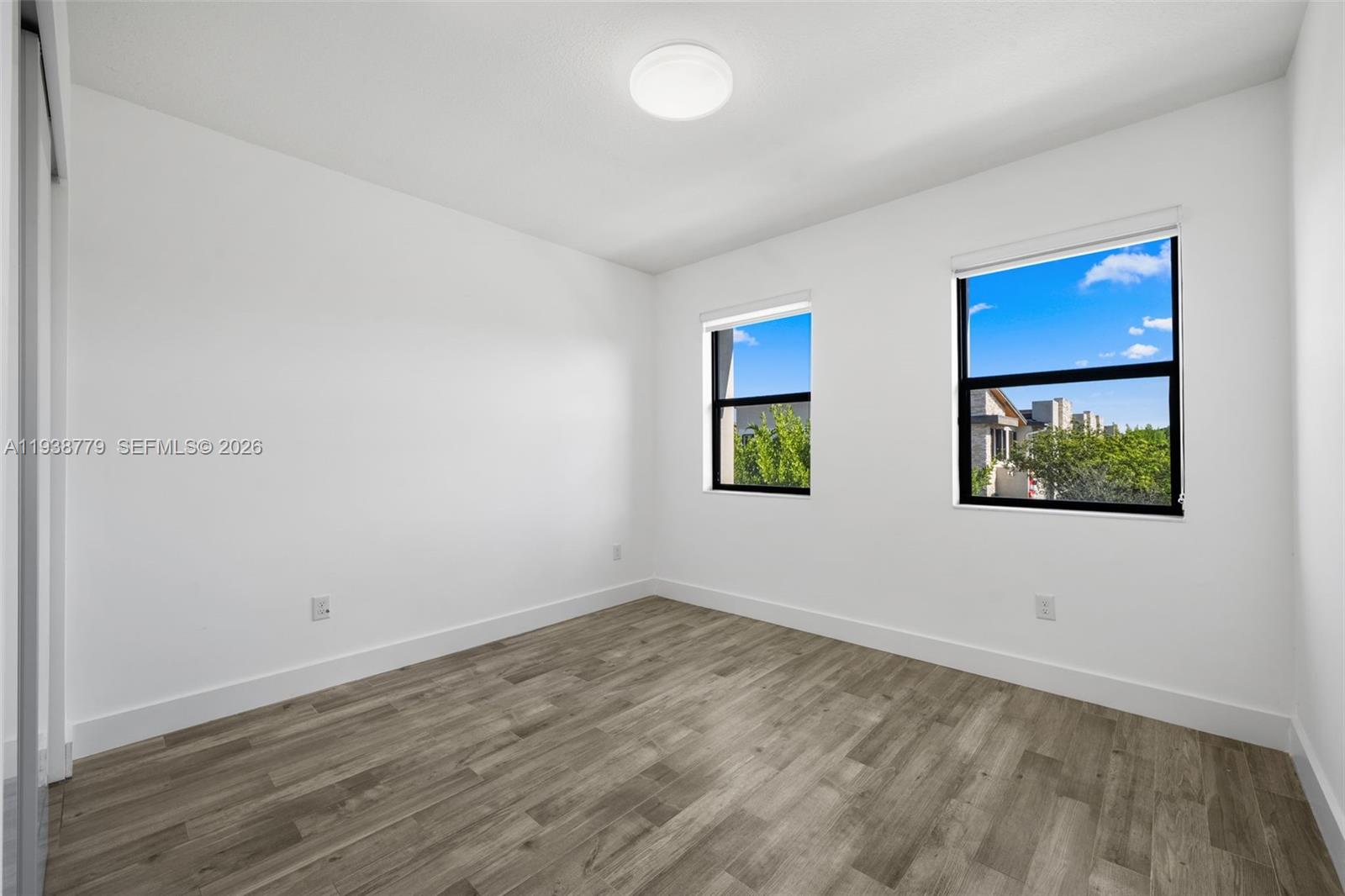 GRAND BAY SOUTH TOWNHOMES - Residential