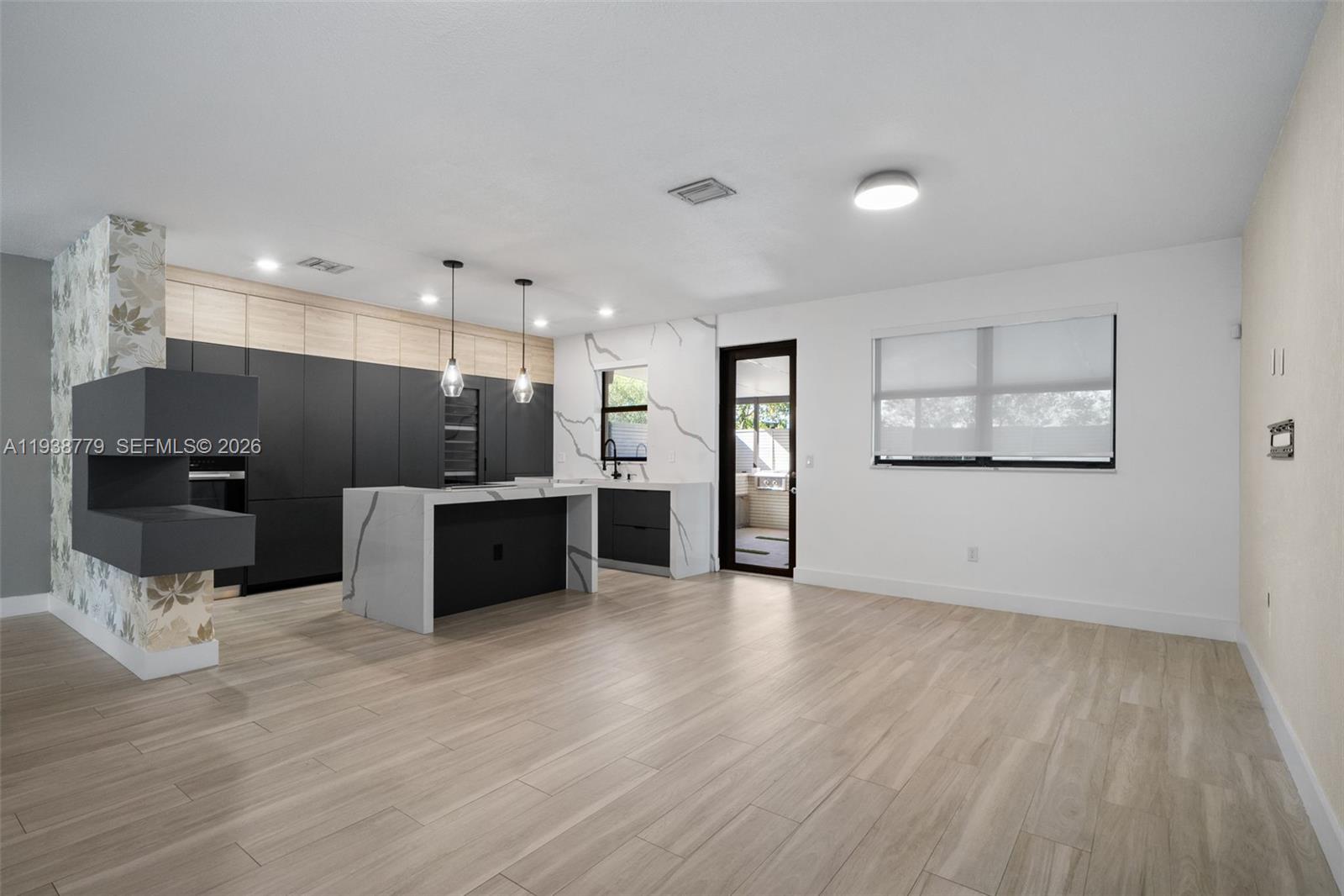 GRAND BAY SOUTH TOWNHOMES - Residential
