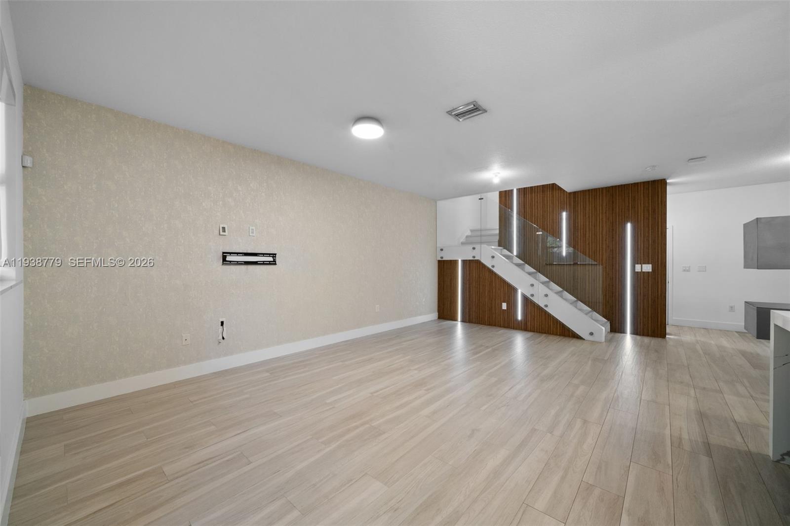GRAND BAY SOUTH TOWNHOMES - Residential