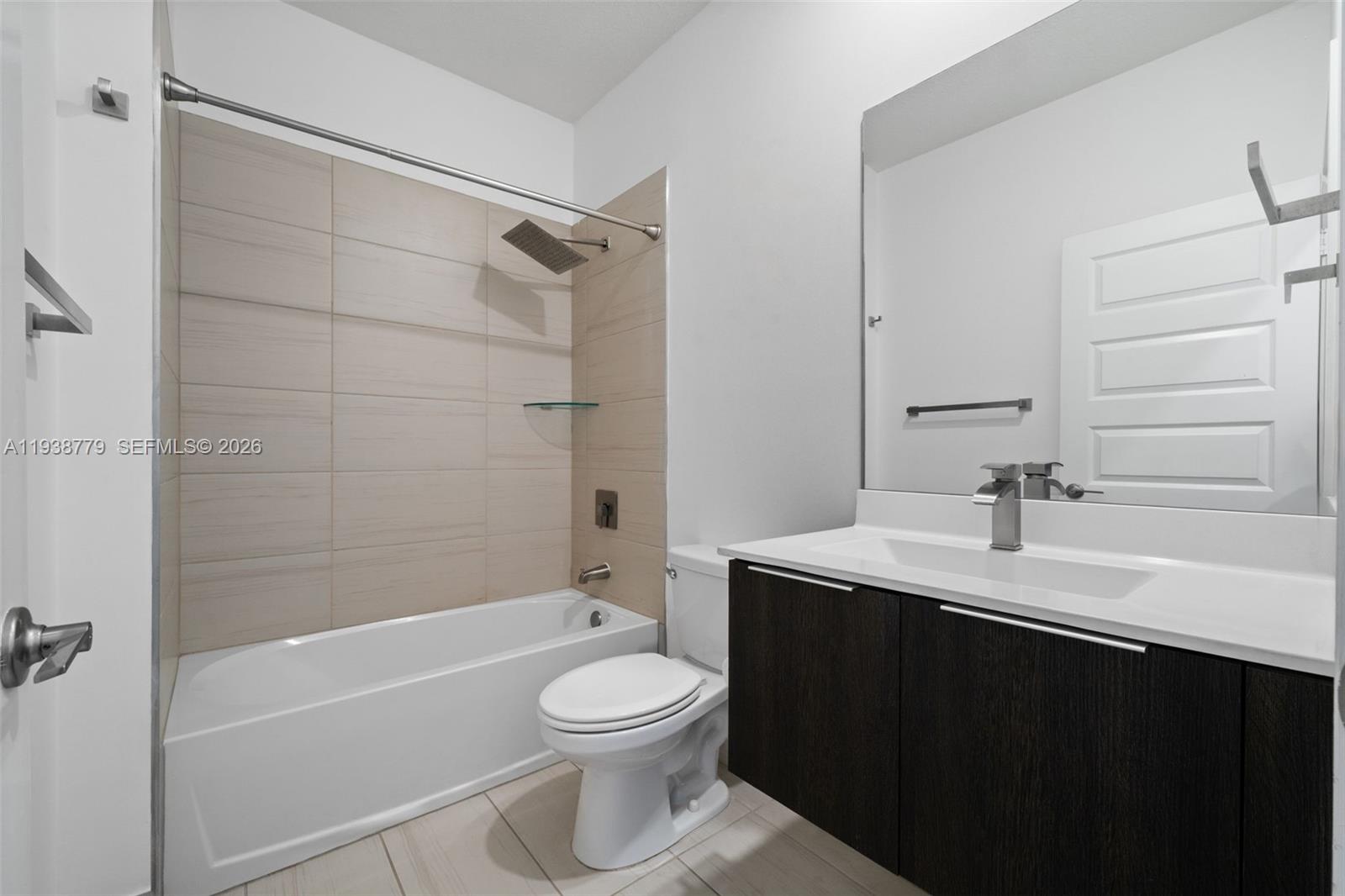 GRAND BAY SOUTH TOWNHOMES - Residential
