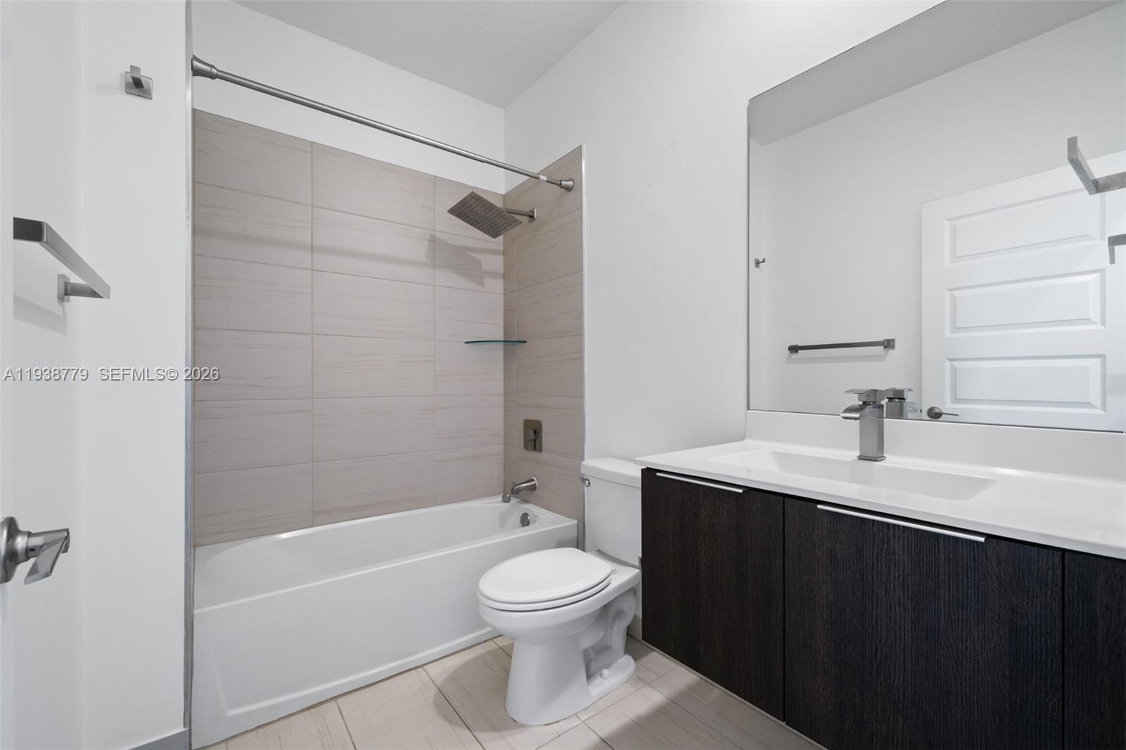 GRAND BAY SOUTH TOWNHOMES - Residential