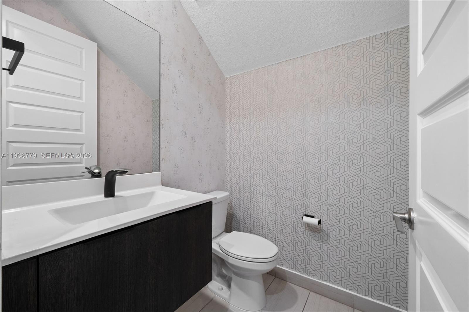 GRAND BAY SOUTH TOWNHOMES - Residential