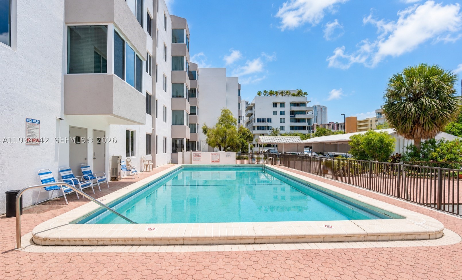 CARIBBEAN BREEZE CONDO - Residential