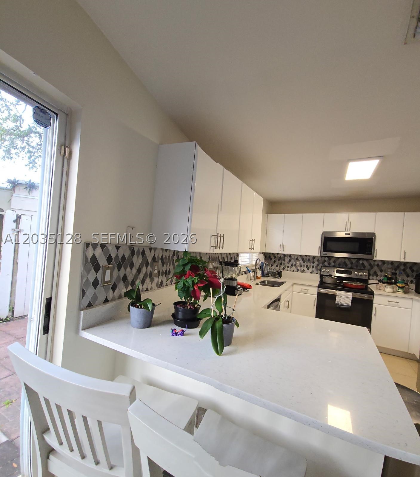 PEMBROKE ISLES 1 - Residential Lease