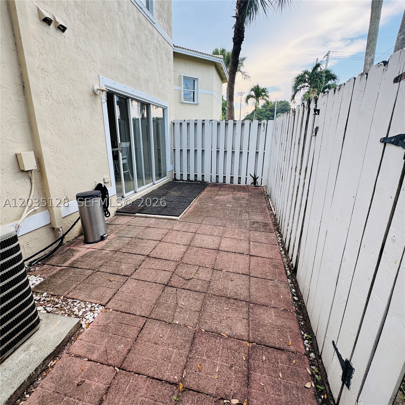 PEMBROKE ISLES 1 - Residential Lease