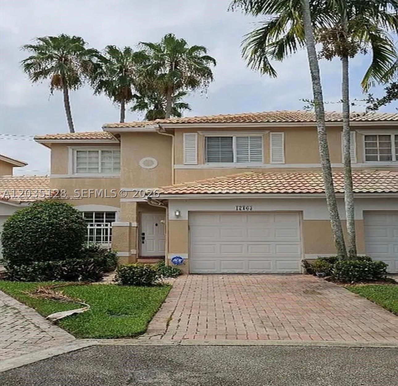 PEMBROKE ISLES 1 - Residential Lease
