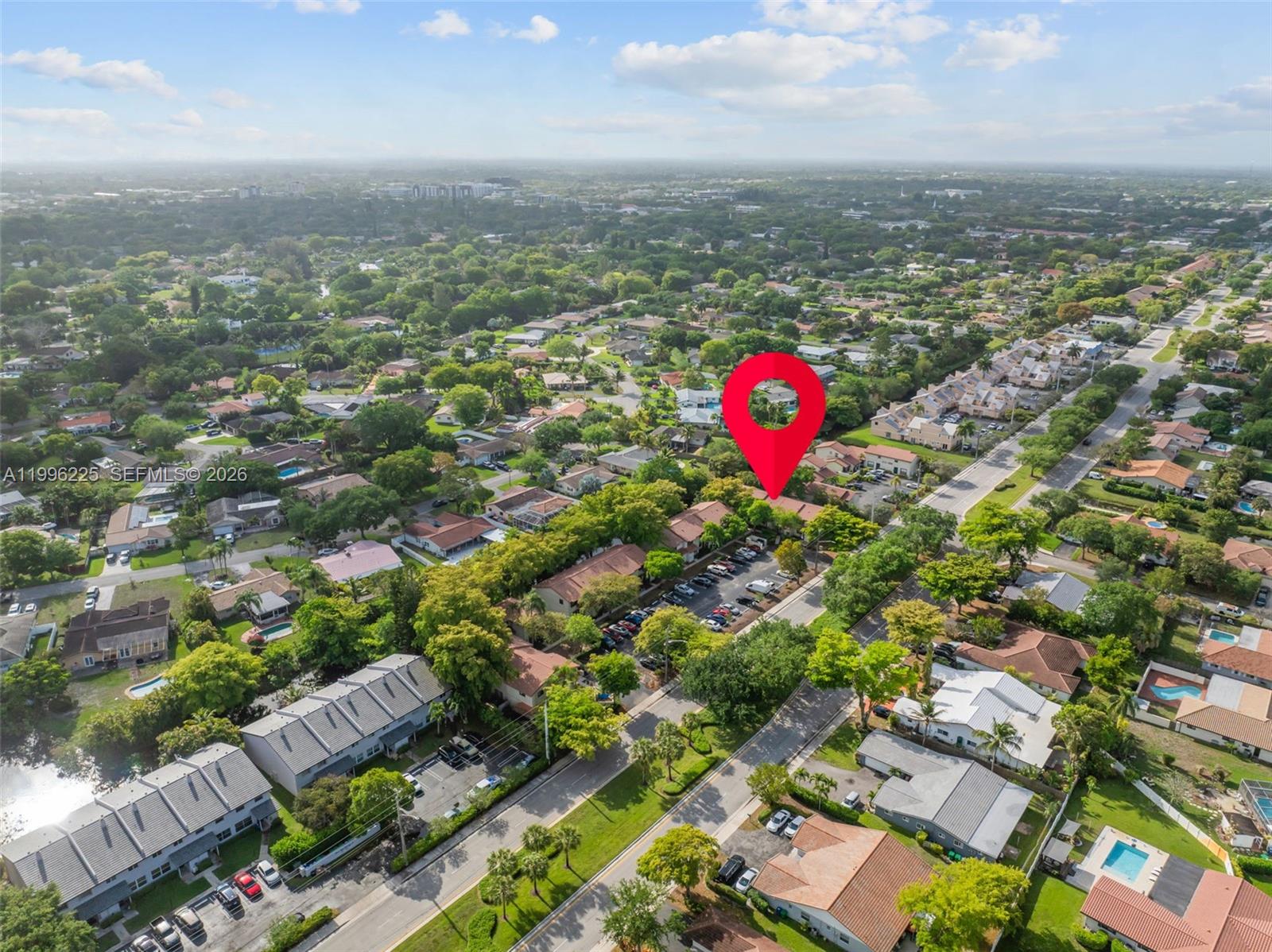 LOVINS TOWNHOUSES CONDO - Residential