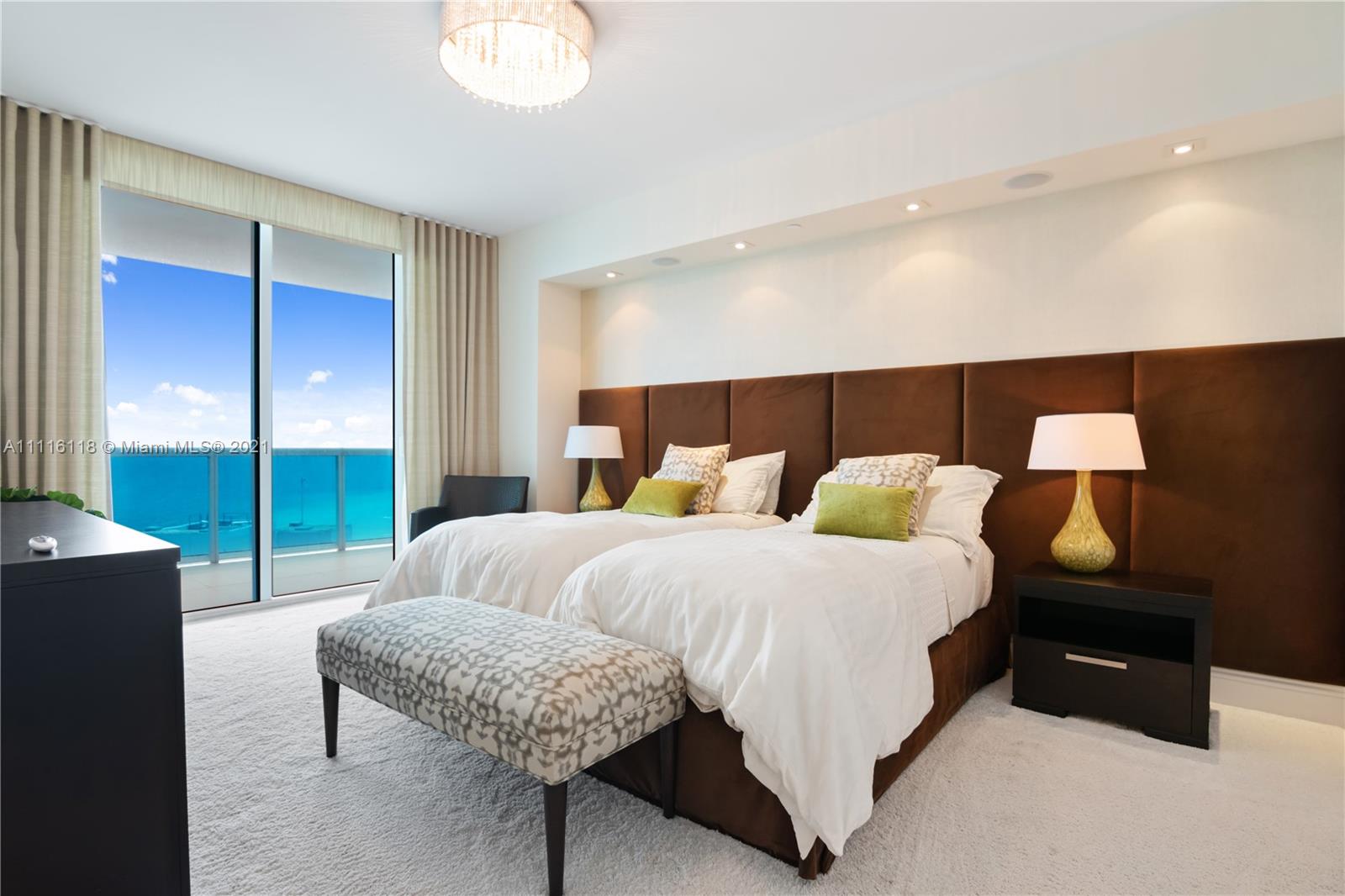 2711 HOLLYWOOD BEACH COND - Residential Lease