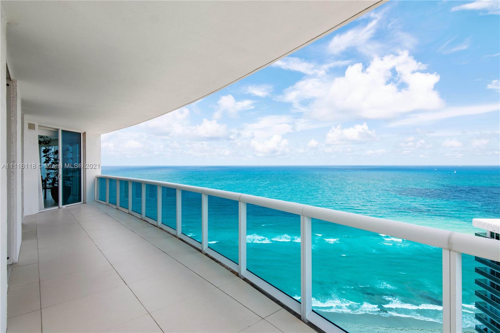 2711 HOLLYWOOD BEACH COND - Residential Lease