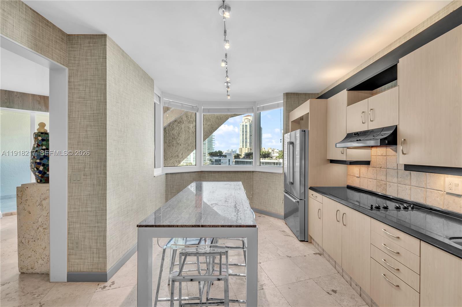 PORTOFINO TOWER CONDO - Residential