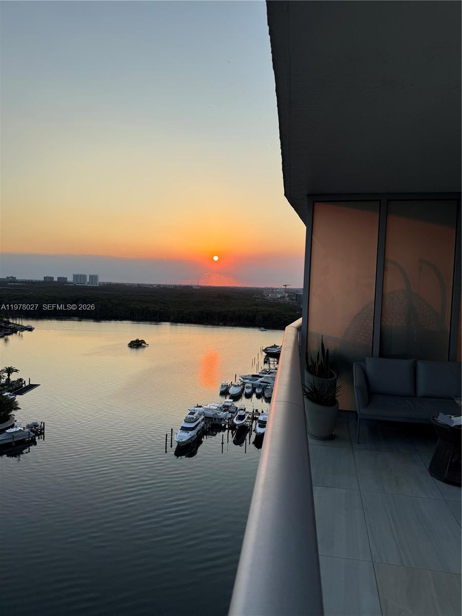 PARQUE TOWERS CONDO - Residential