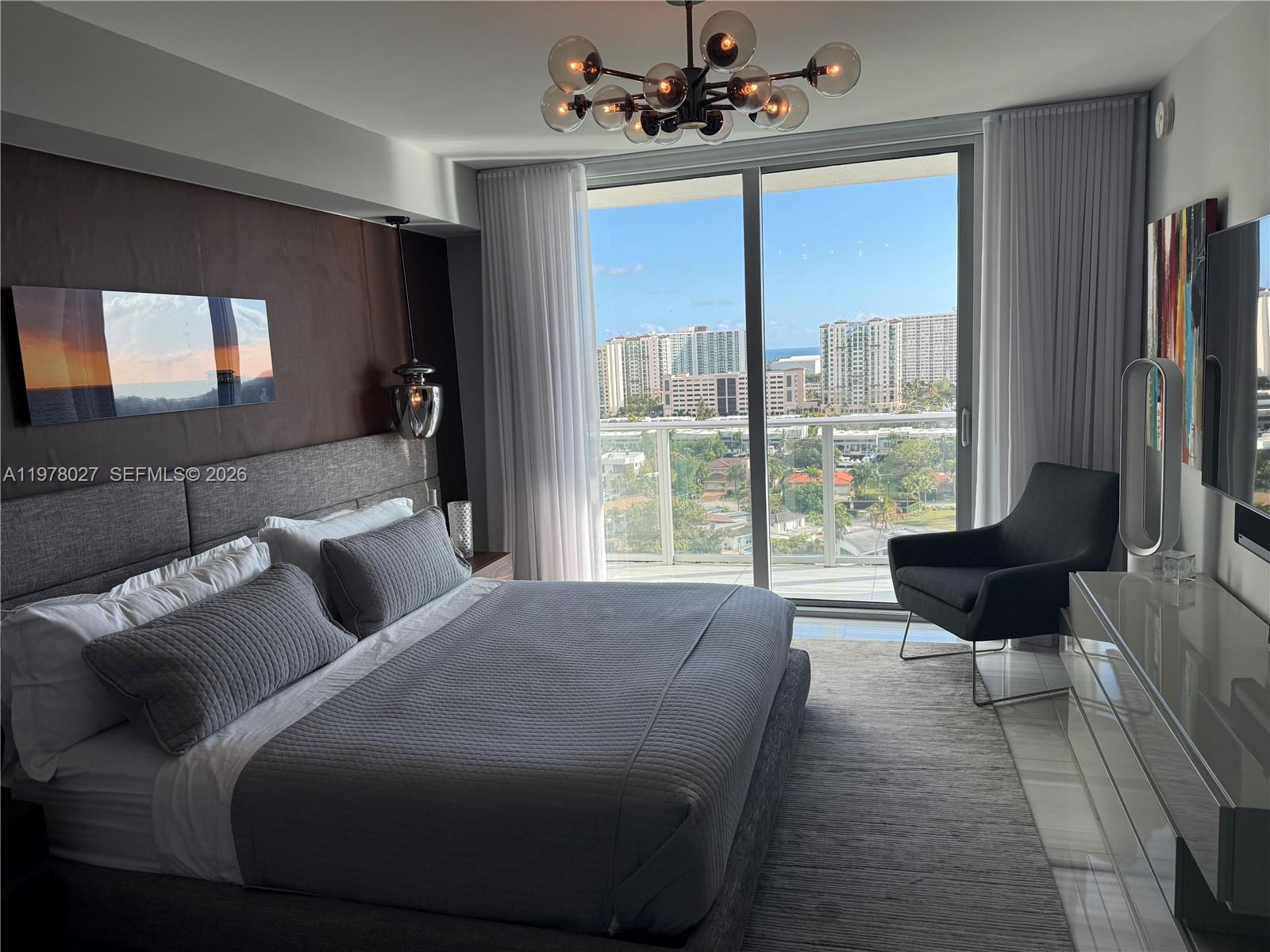 PARQUE TOWERS CONDO - Residential
