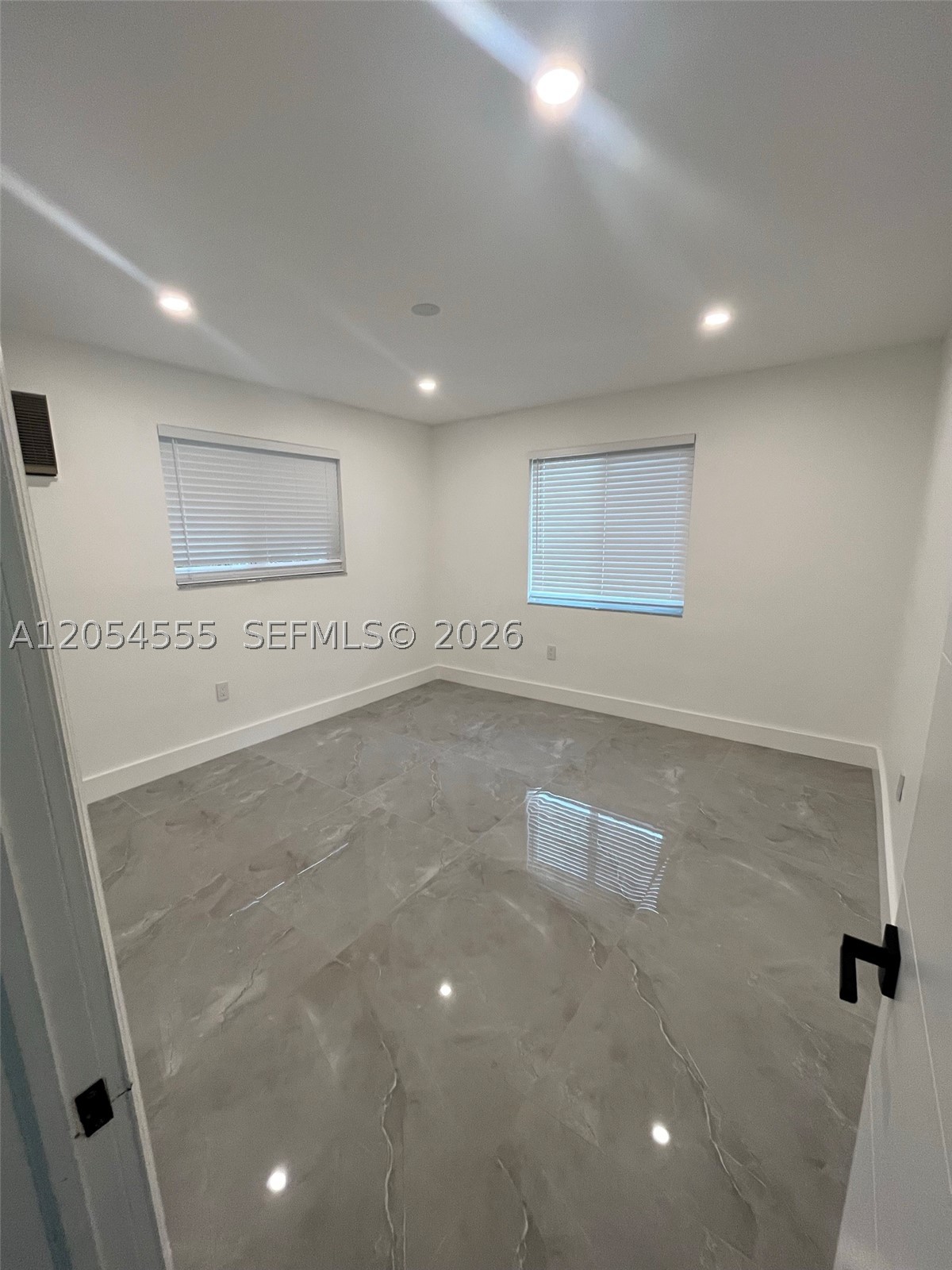 SILVER BLUFF GARDENS - Residential Lease