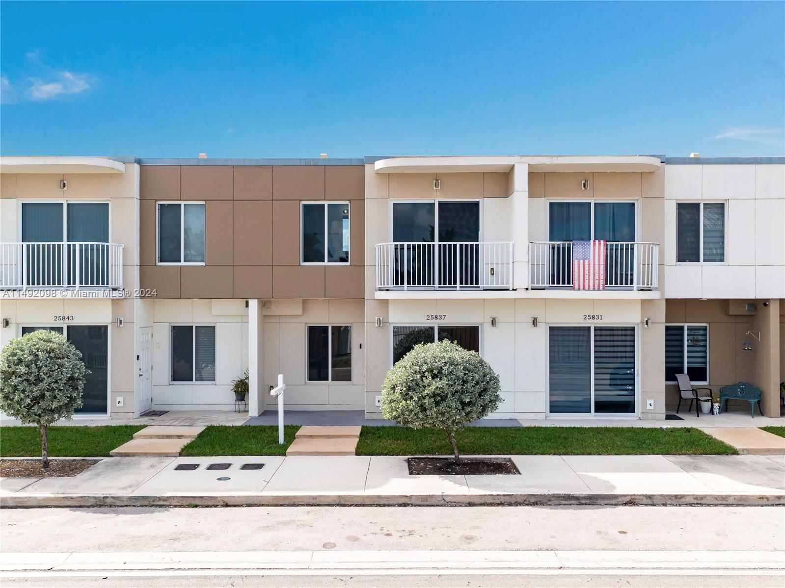 PARADISE GARDENS - Residential