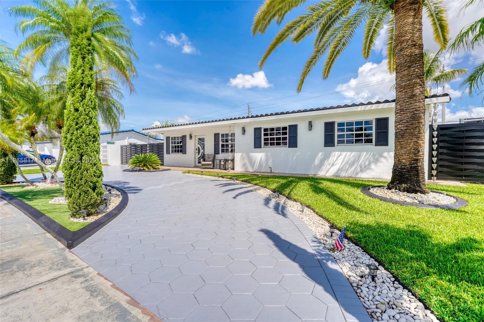 PALM SPRINGS NORTH SEC O - Residential