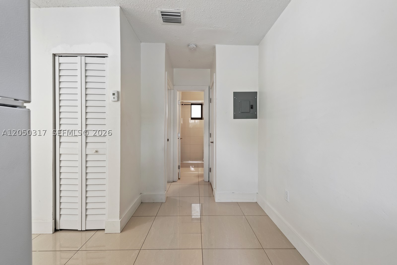 CRAVATTS ALLAPATTAH HOMES - Residential Lease