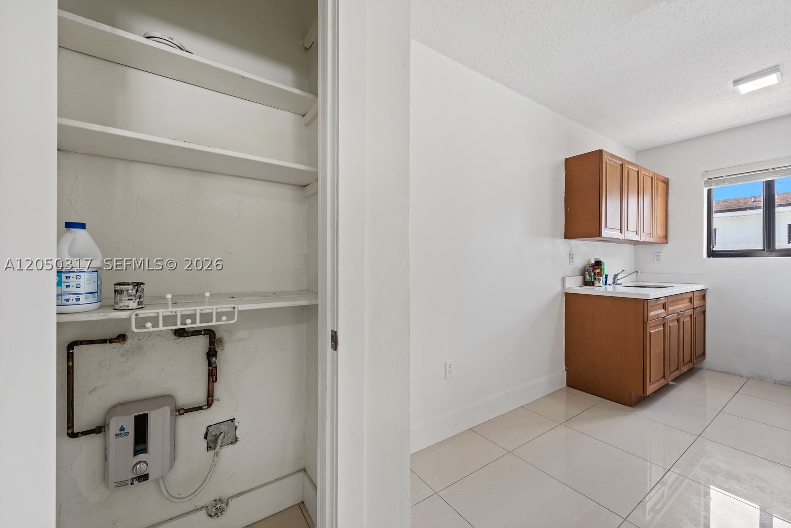 CRAVATTS ALLAPATTAH HOMES - Residential Lease