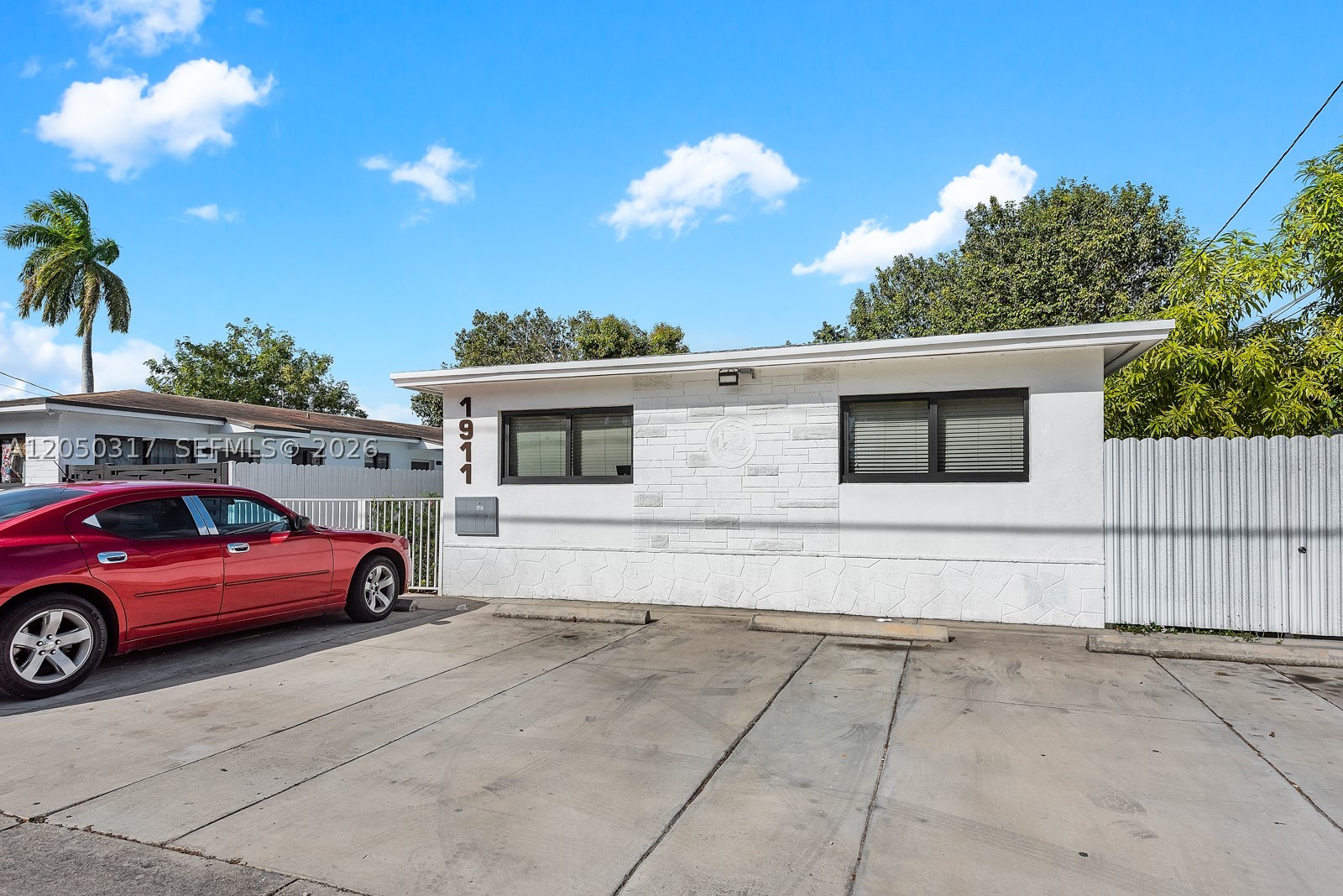CRAVATTS ALLAPATTAH HOMES - Residential Lease