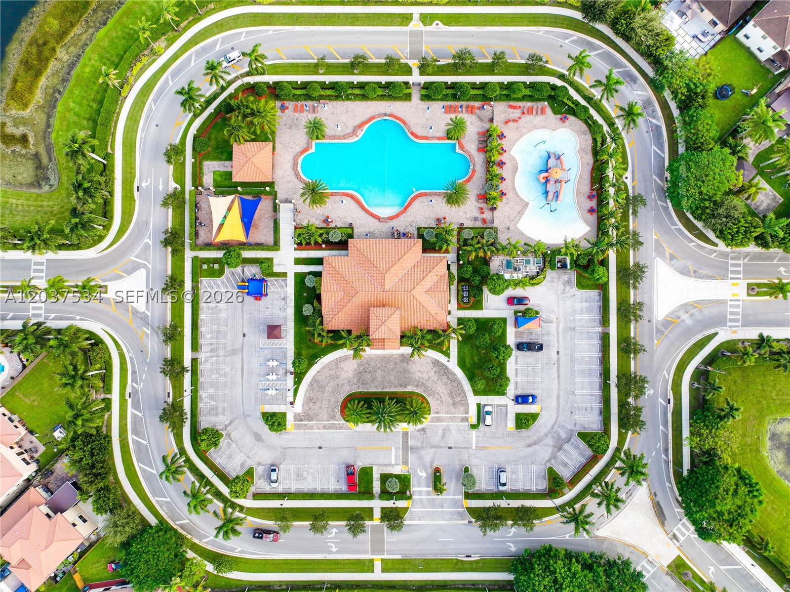 BAYWINDS OF DOMINICA AND - Residential