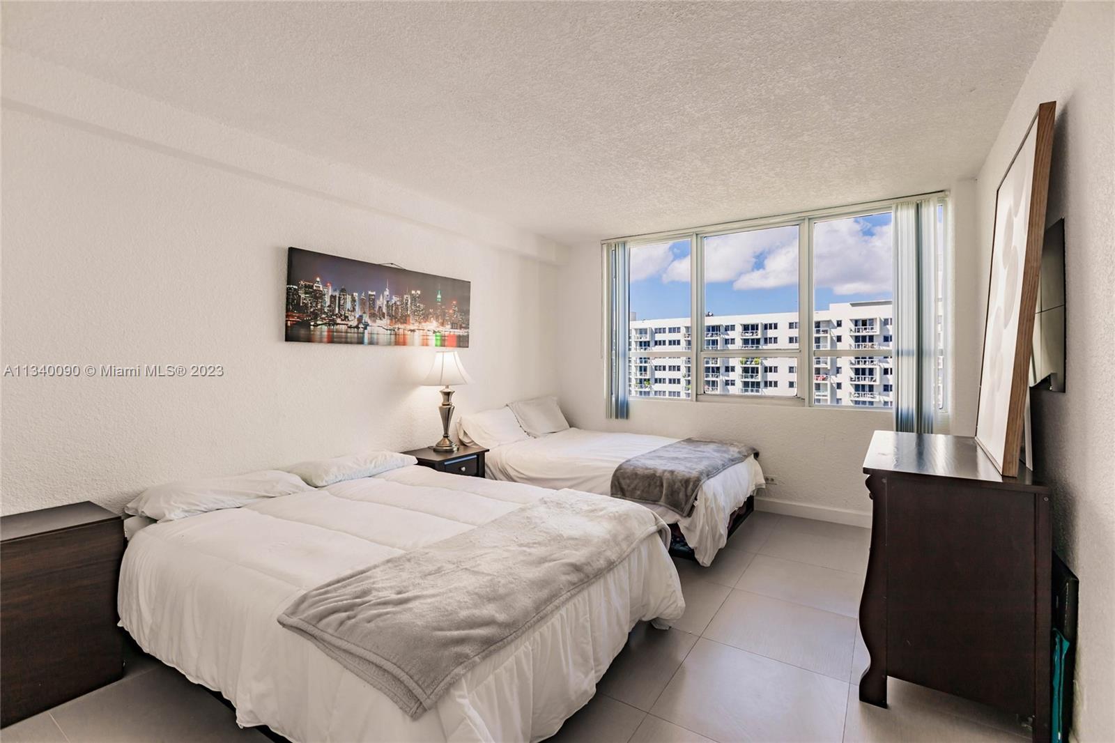 FLAMINGO SOUTH BEACH I CO - Residential