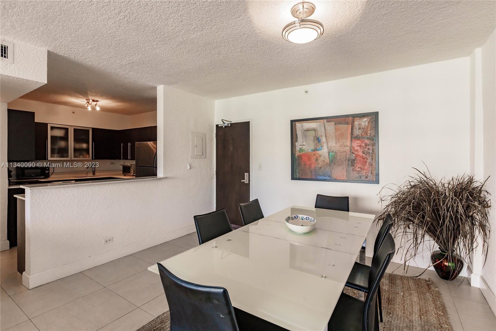 FLAMINGO SOUTH BEACH I CO - Residential