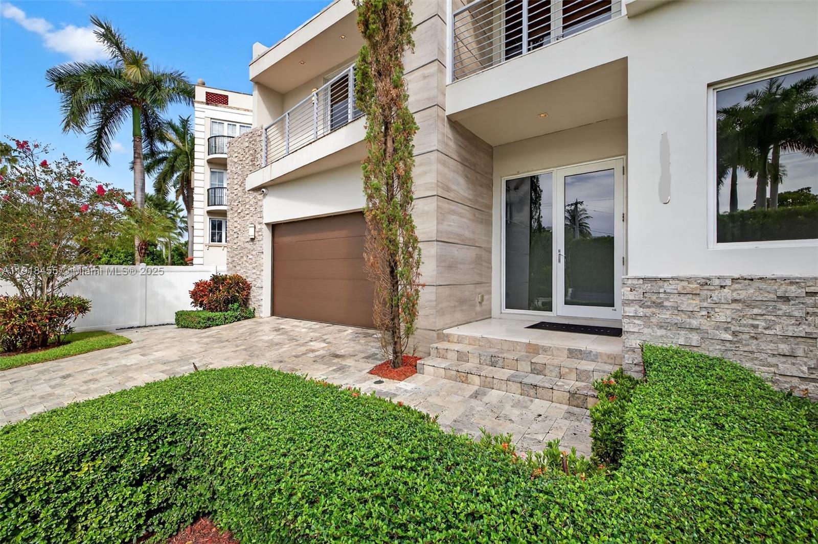 RIO VISTA - Residential