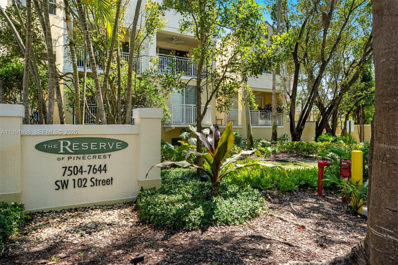 THE RESERVE OF PINECREST - Residential