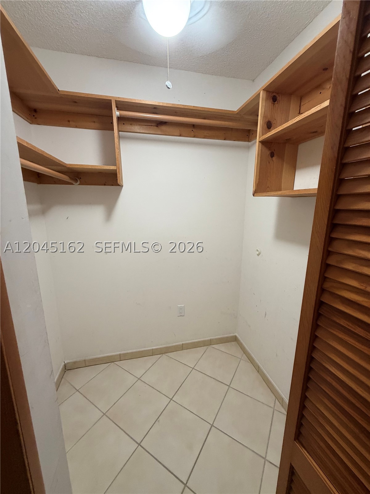 BIRD VILLAS SUB 2ND ADDN - Residential