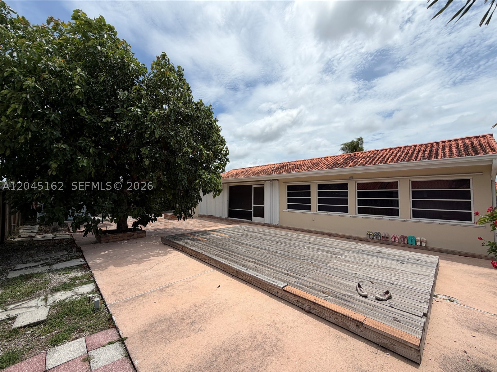 BIRD VILLAS SUB 2ND ADDN - Residential