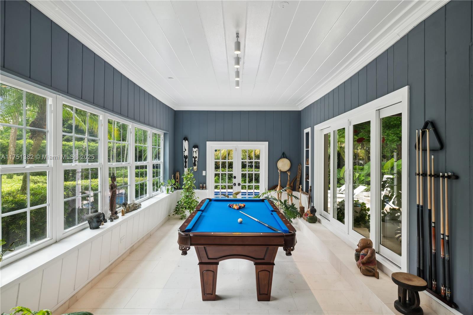 OCEAN VIEW - Residential