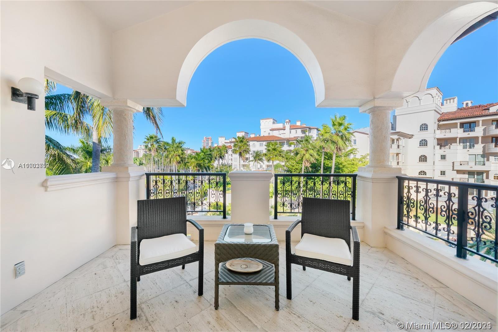 SEASIDE CONDO - Residential