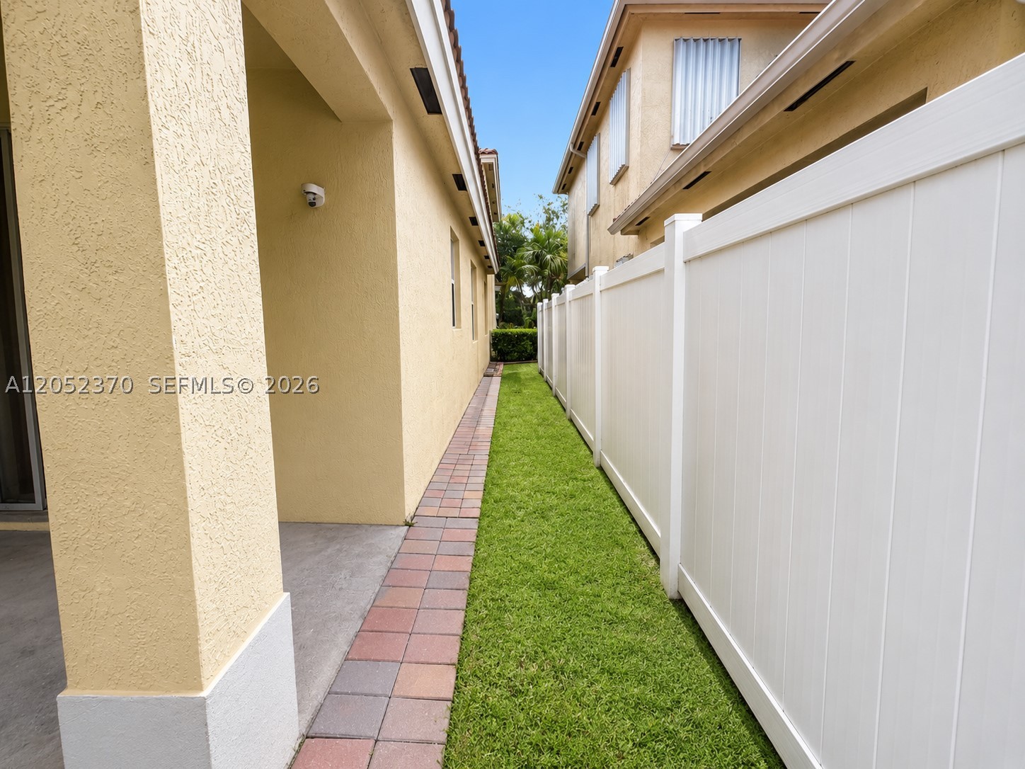 PORTOFINO POINTE - Residential