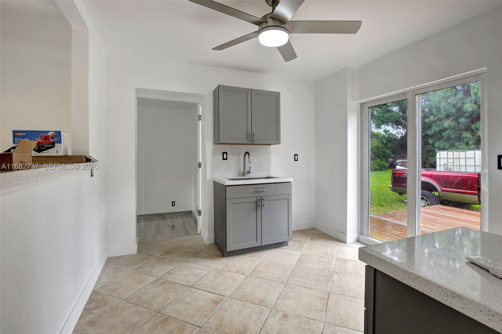 BROWARD GARDENS - Residential